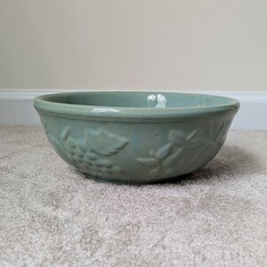 Vintage McCoy USA Green Glazed Round Rimmed Pottery Bowl Embossed Fruit